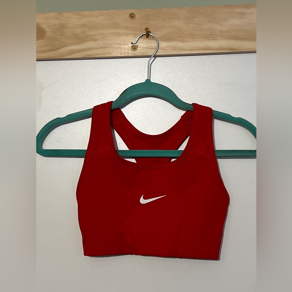 Nike Sports‎ Bra Red Athletic Workout Women Size Small